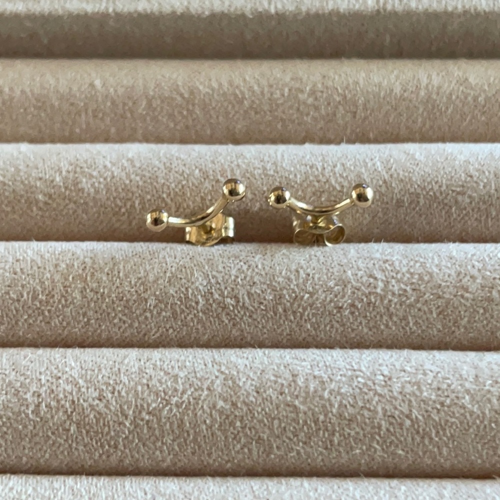 ODETTE NY 14k Curved Barbell earring